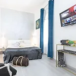 Trastevere Blue King Studio Suite